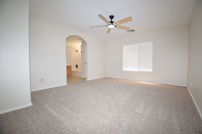 Building Photo - Beautiful remodeled 4 bedroom home!