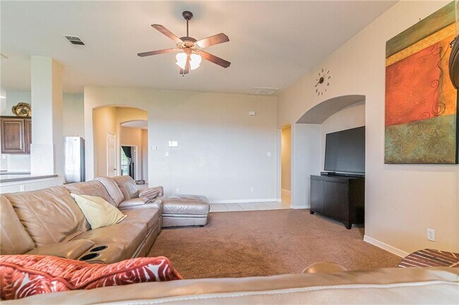 Building Photo - 2313 Village View Loop