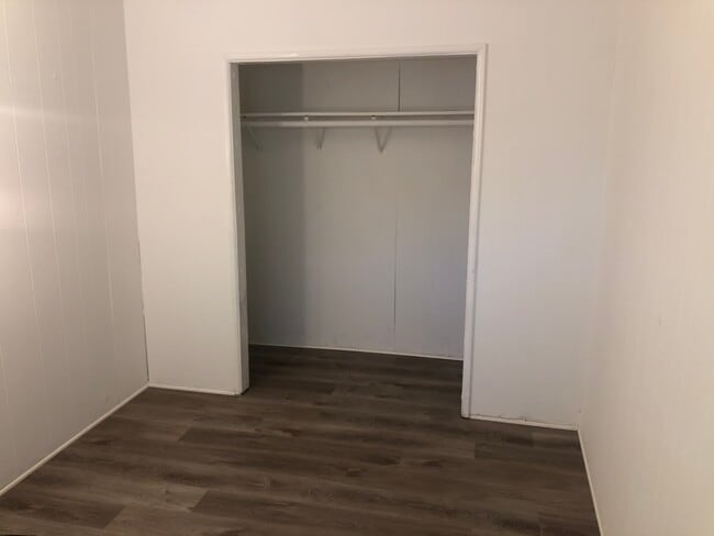 Master Bed room - 10742 Palms Blvd