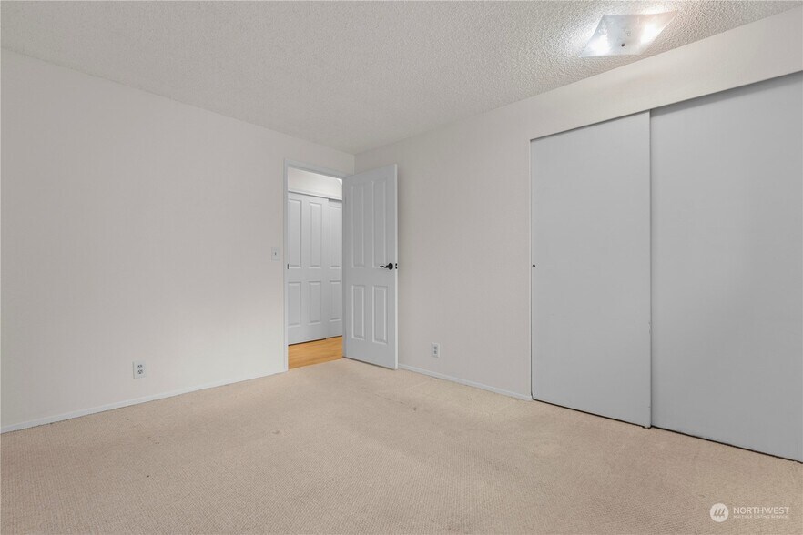 Building Photo - 14118 77th Ave NE