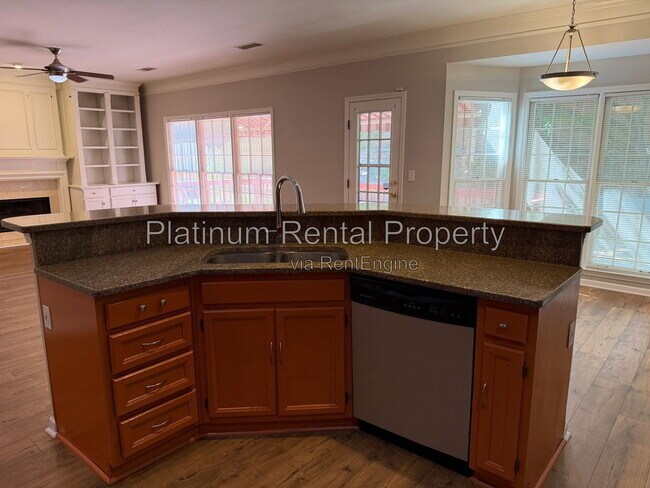Building Photo - 4755 Agate Dr