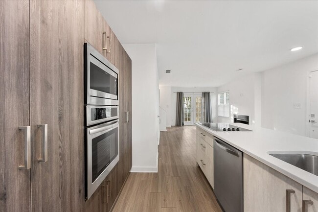 Building Photo - 1513 Briar Creek Rd