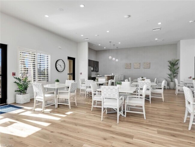 Building Photo - 20685 Napa Loop