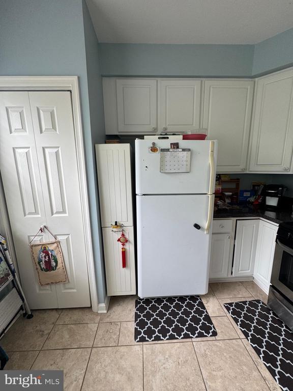 Building Photo - 2604 Chapel Lake Dr