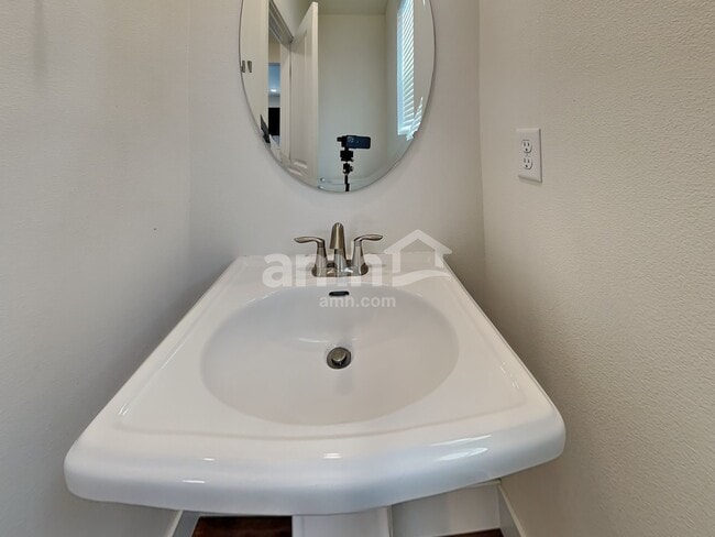 Building Photo - 19216 16th Ave Ct E