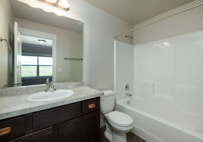 Building Photo - 3380 Davis Ln