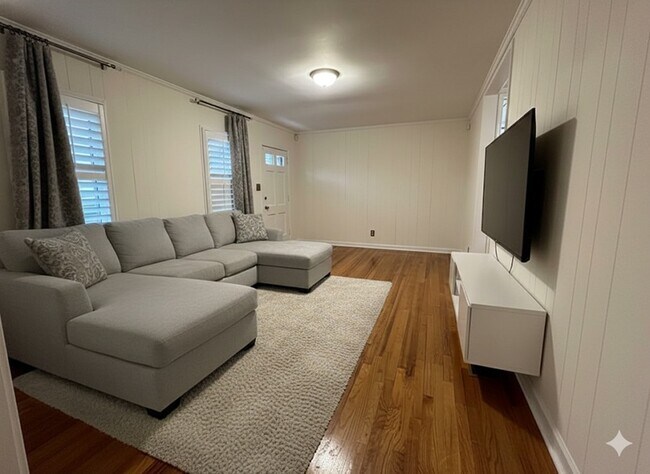 Building Photo - 4641 Due W Rd NW