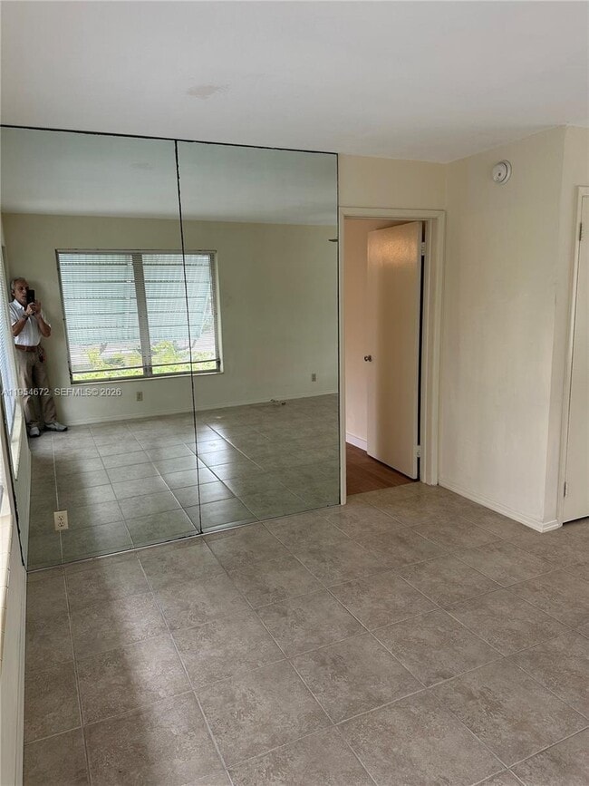 Building Photo - 2301 NE 2nd St