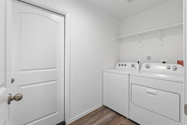 Building Photo - 24335 Saddlestone Green Dr