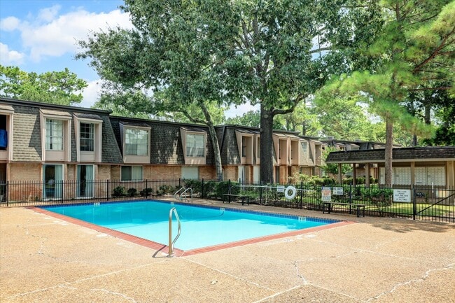 Building Photo - 12633 Memorial Dr