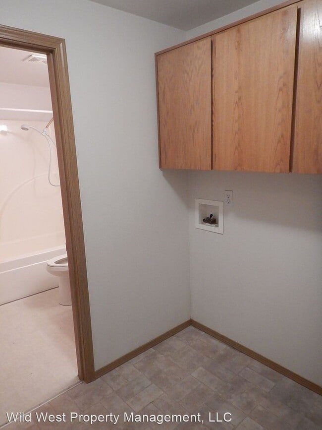 Building Photo - 3 br, 2 bath House - 5314 SE Jerry Drive