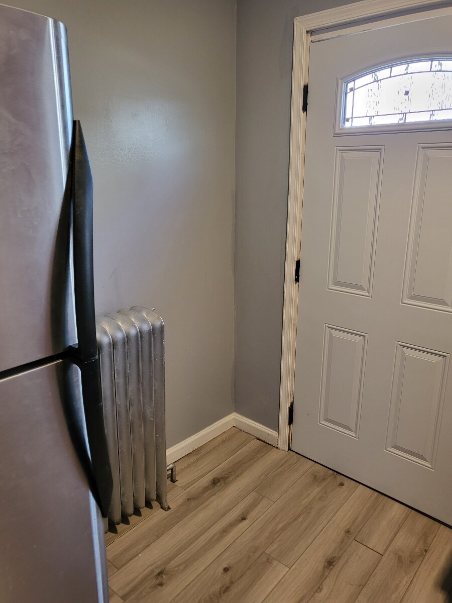 Building Photo - 5247 Spruce St