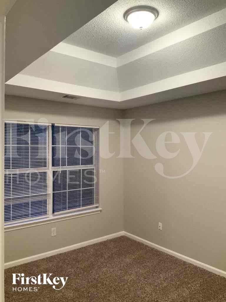 Building Photo - 226 Bonnes Dr SW