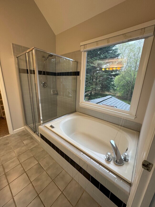 Building Photo - 8605 Tanzanite Ct