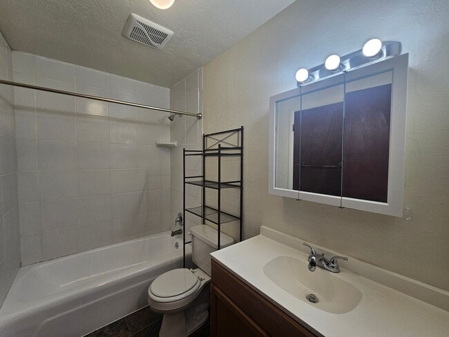 Building Photo - RES4116