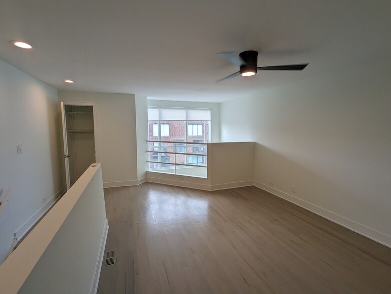 Building Photo - 1014 W Grace St