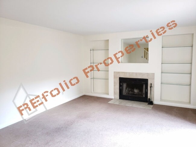 Building Photo - 143 Brookberry Cir