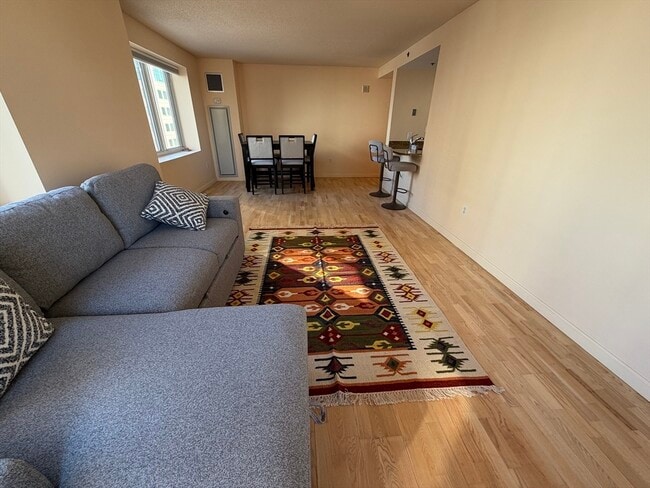 Building Photo - 8 Museum Way