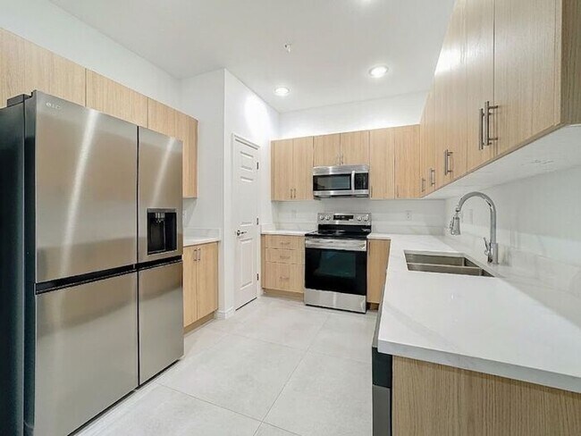 Building Photo - 1711 Barton Towne Cir