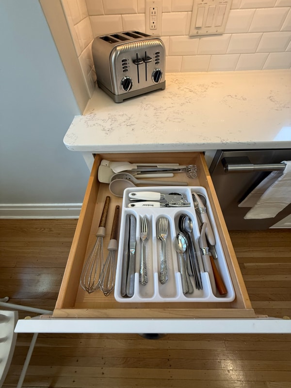 Building Photo - 1804 Storrs Ave