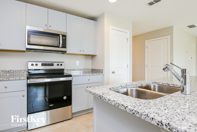 Building Photo - 458 Earhart Dr