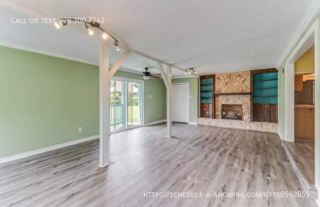 Building Photo - 139 Beachview Ave