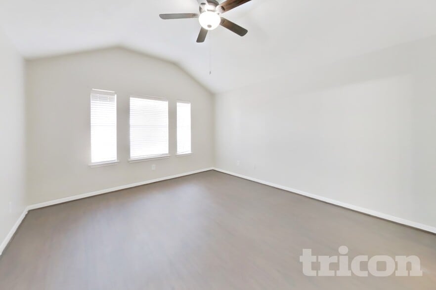 Building Photo - 12230 Scarlet River Dr
