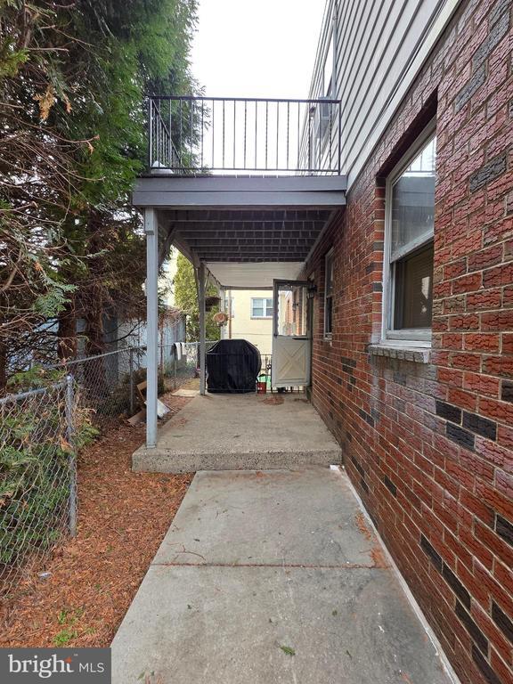 Building Photo - 1022 Fox Chase Rd