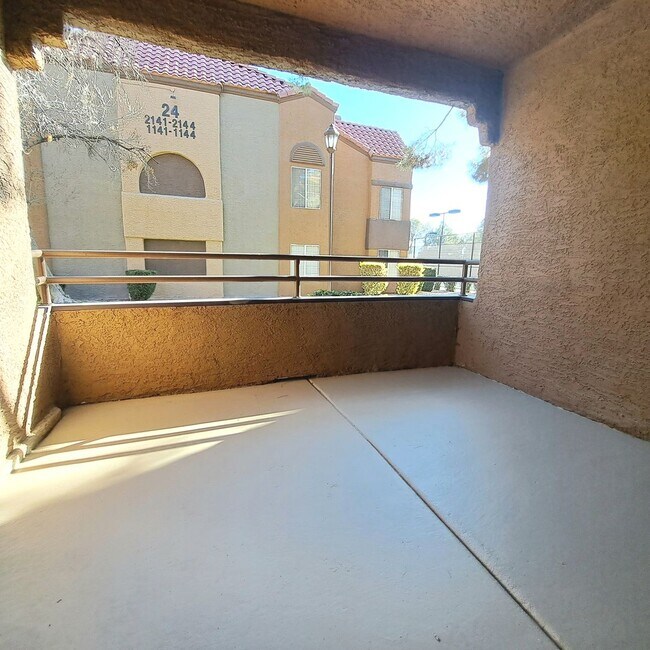 Building Photo - Spacious, Stylish Living in a Guard-Gated West Las Vegas Community in The Lakes with Resort-Style...