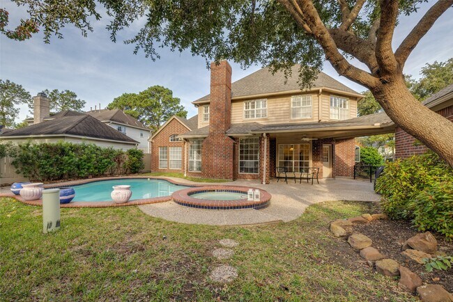 Building Photo - 5534 Honor Dr