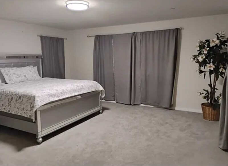 Building Photo - 7818 Poppy Ln