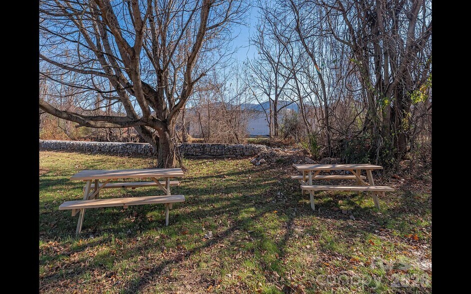Building Photo - 20 Leap Frog Park