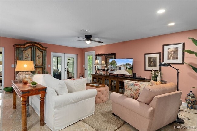 Building Photo - 11482 W Clubview Dr