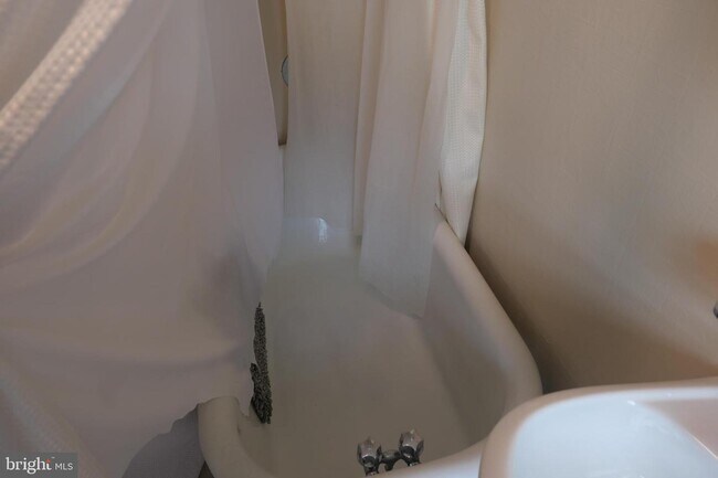 Building Photo - 2716 St Marys Rd