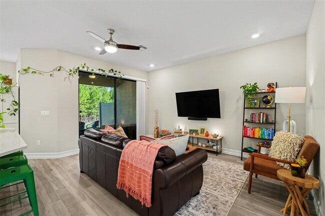 Building Photo - 5054 San Martino Dr