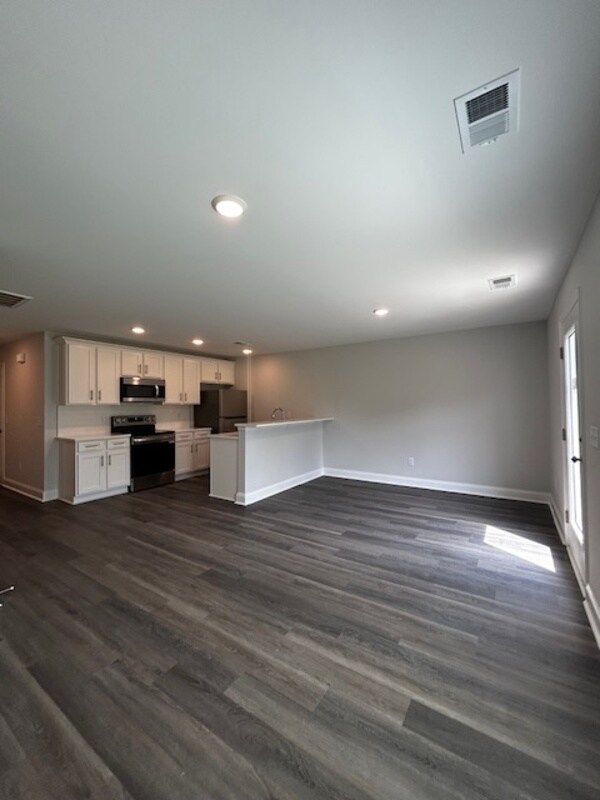 Building Photo - 19 Spg Pne Ct