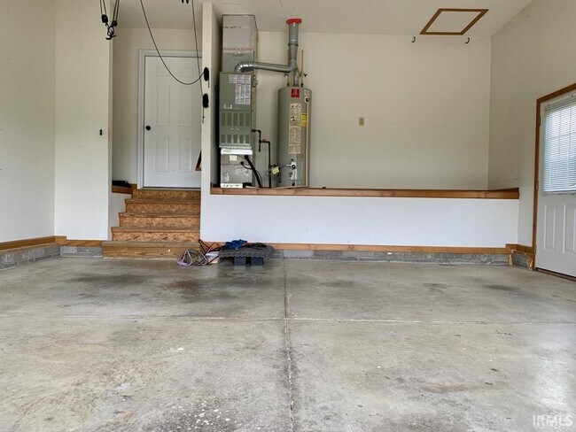Building Photo - 1209 W Aspen Ct