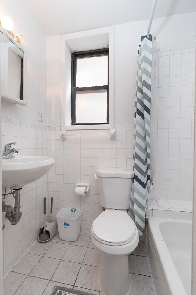 Building Photo - 306-318 East 96th Street-SI ID1032044P