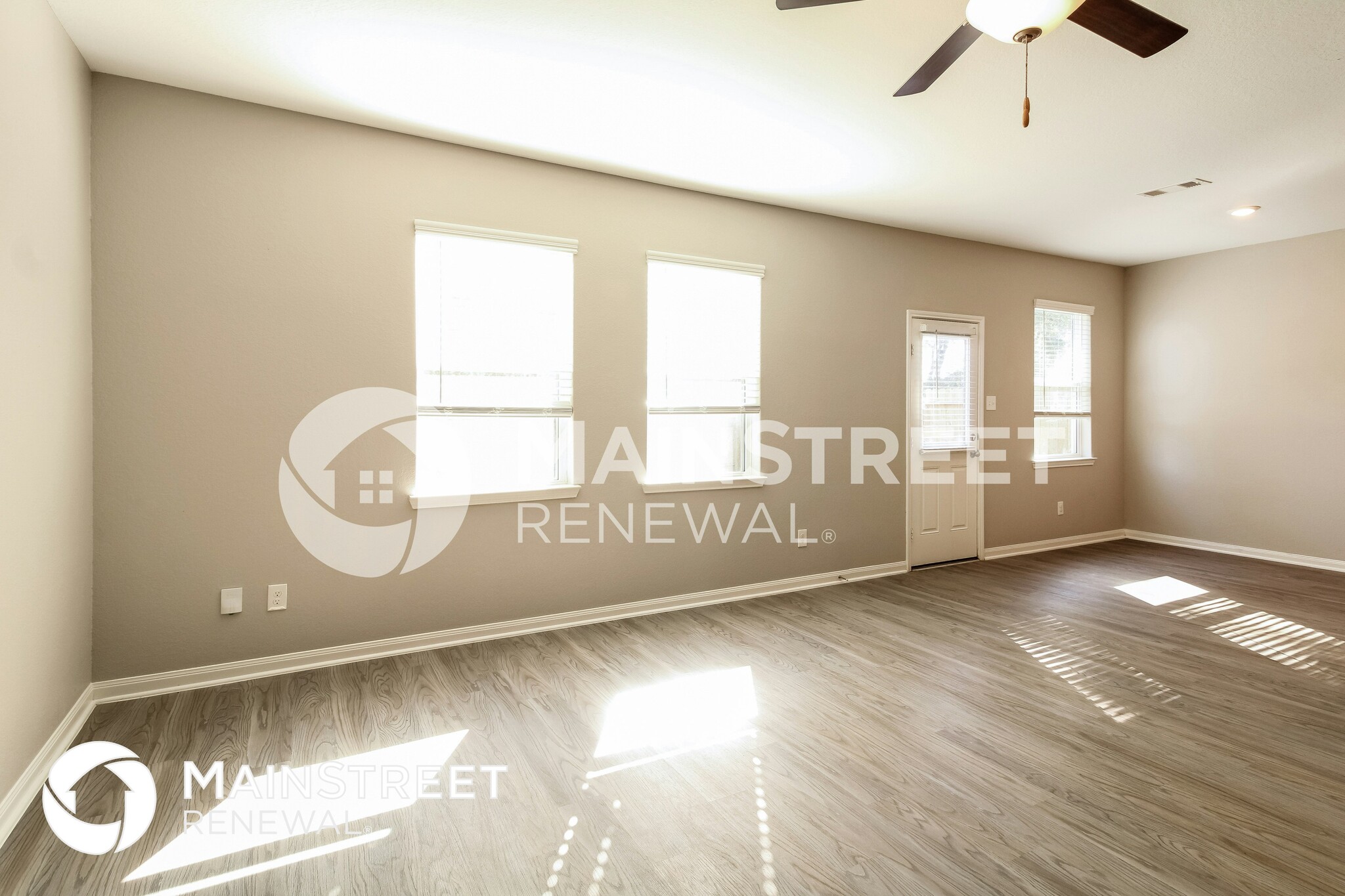 Building Photo - 23019 Bellini Dr