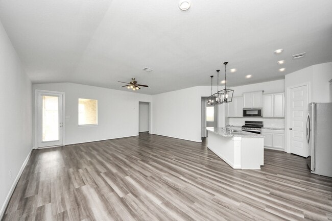 Building Photo - 8815 Arch Rock Dr