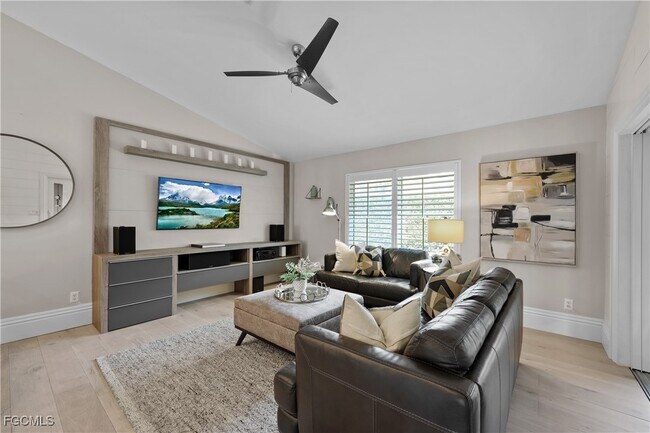 Building Photo - 2003 Timberline Dr