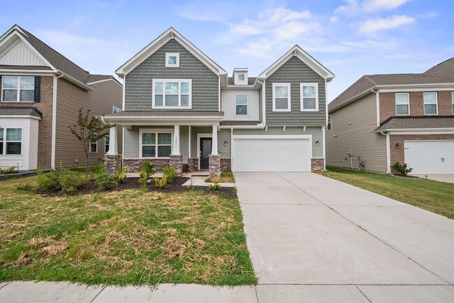 Primary Photo - Stunning New Home in Enclave section Chateau