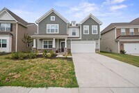 Building Photo - Stunning New Home in Enclave section Chateau