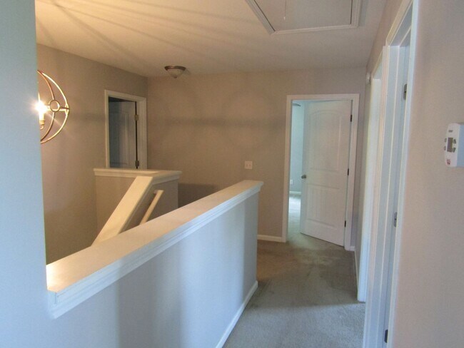 Building Photo - 42 Pinto Trail
