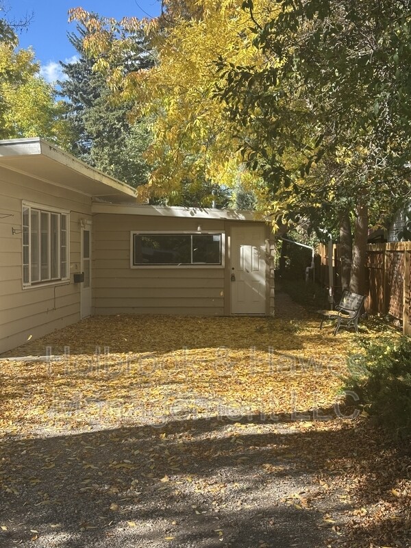 Primary Photo - 323 1/2 Scott Avenue