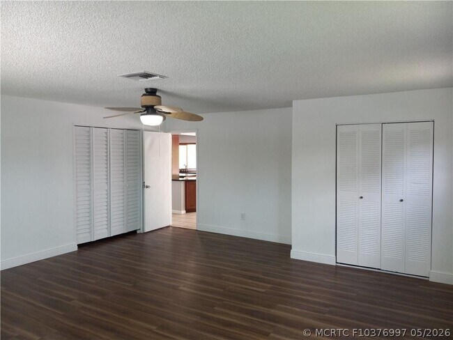 Building Photo - 5151 SW 101st Ave