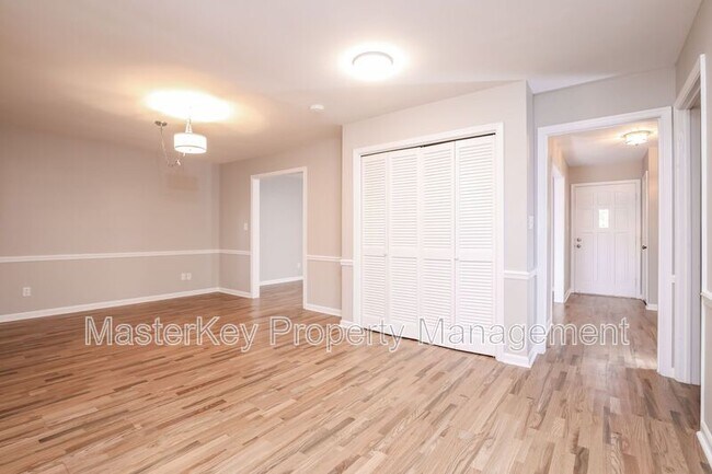 Building Photo - 4017 Grimstead Ln