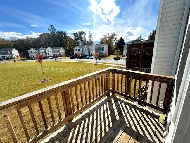 Building Photo - 2727 Chert Ln