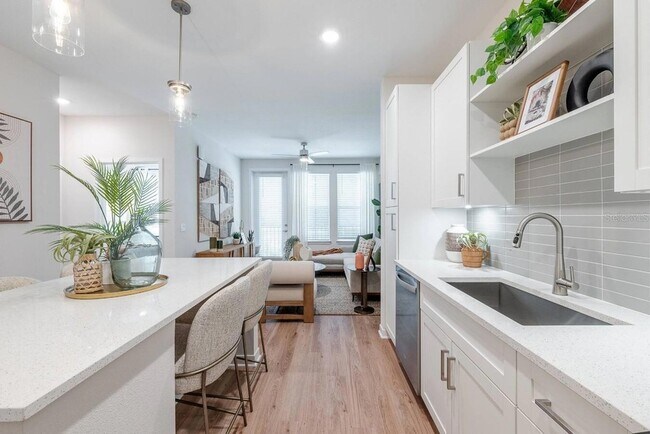 Building Photo - 3020 Base Blvd