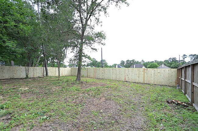 Building Photo - 631 Aweigh Dr